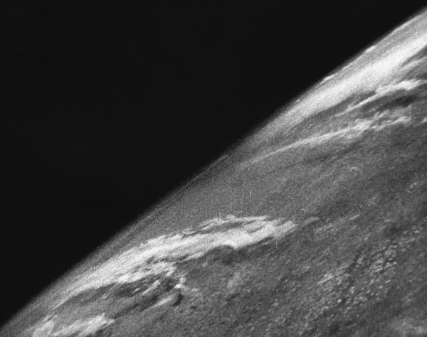 Первое фото из космоса. 1946 год. 727.jpeg